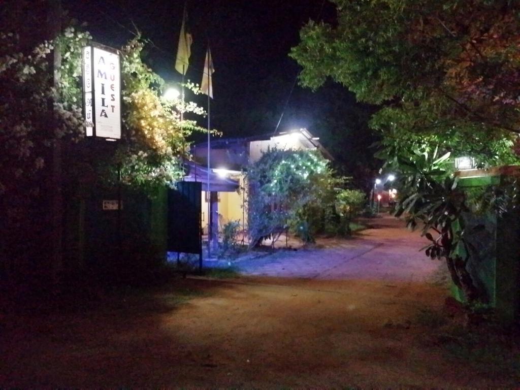 Amila Guest Hotell Trincomalee Eksteriør bilde