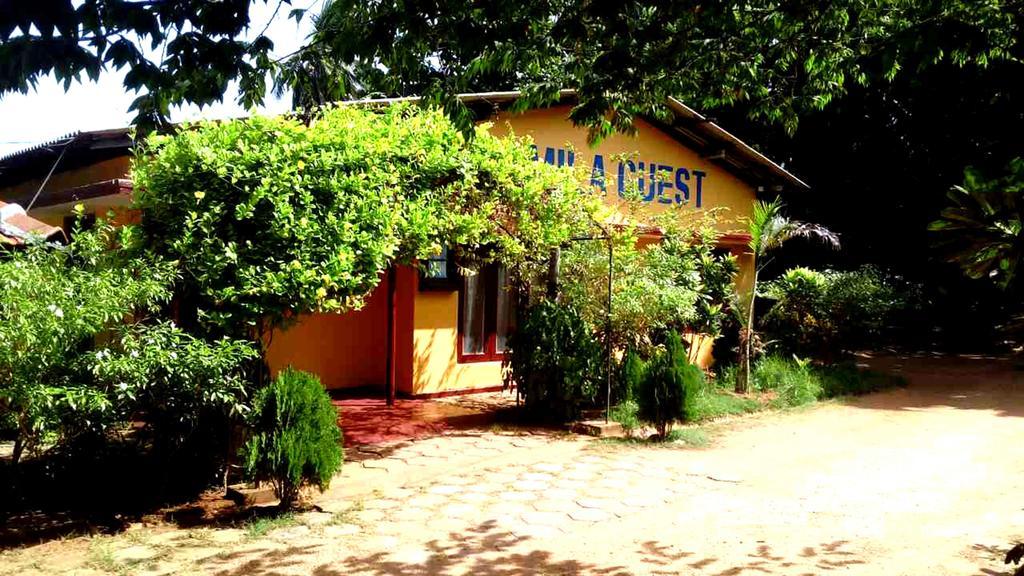 Amila Guest Hotell Trincomalee Eksteriør bilde